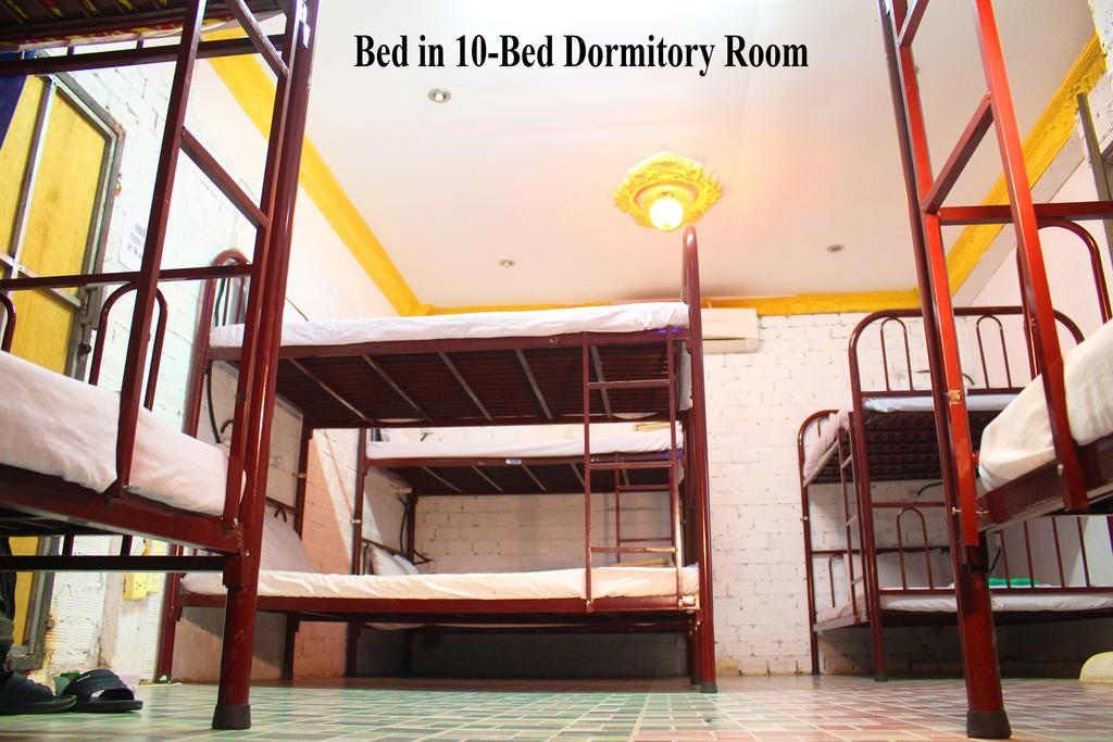Sok San Hostel Сіємреап Екстер'єр фото